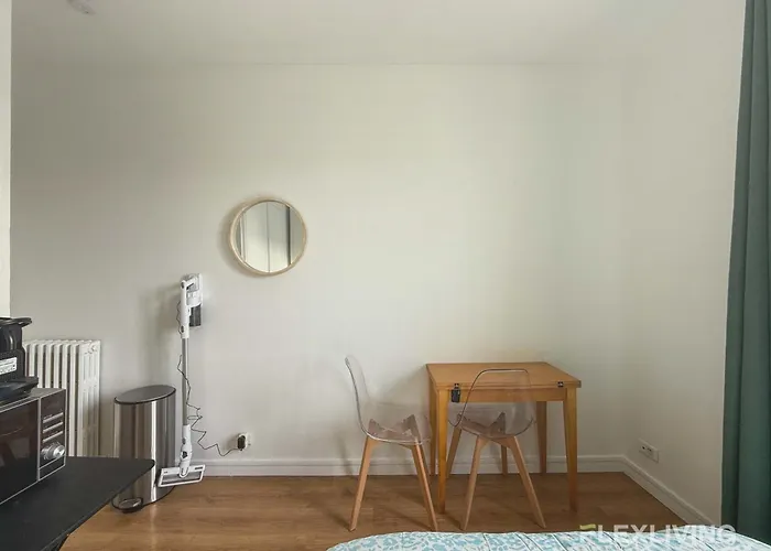 Flexliving - - 27 Brune